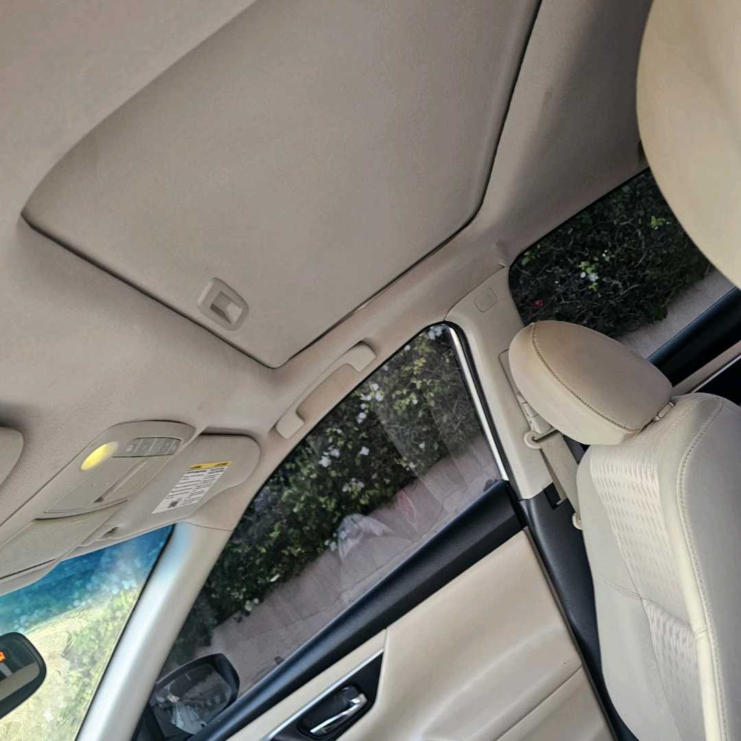 Car Image 2017 NISSAN ALTIMA SV