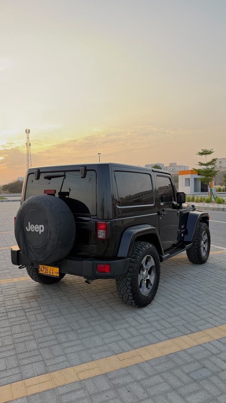 Car Image 2016 JEEP WRANGLER SAHARA