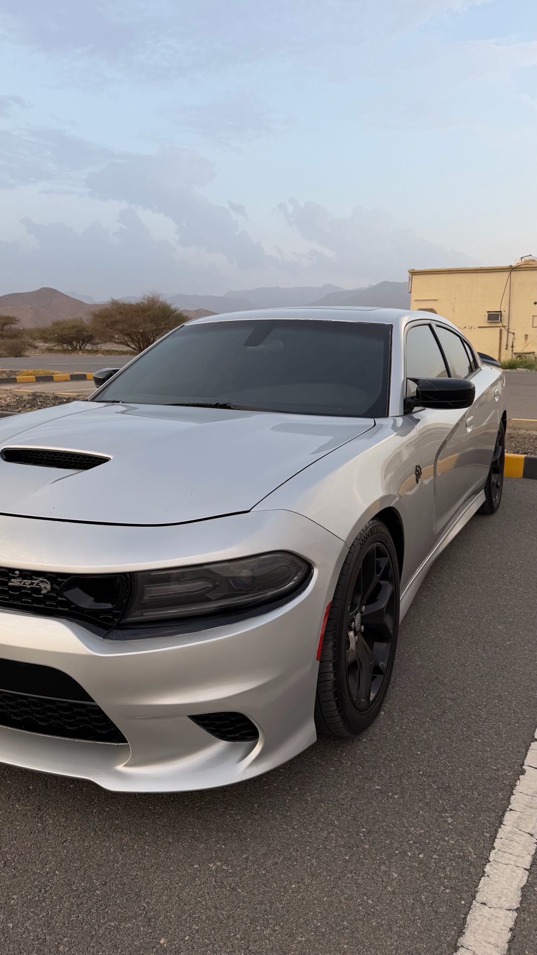 Car Image 2019 DODGE CHARGER SXT