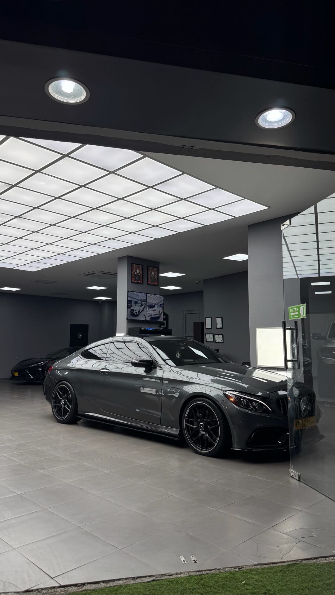 Car Image 2018 MERCEDES C Class 300