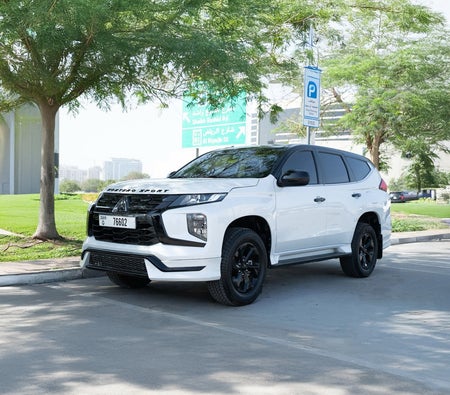 MITSUBISHI MONTERO 2026