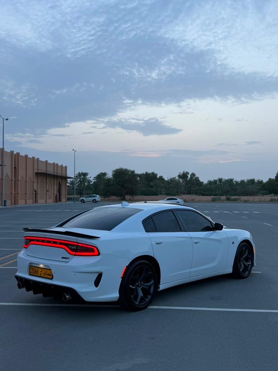 Car Image 2018 DODGE CHARGER SXT