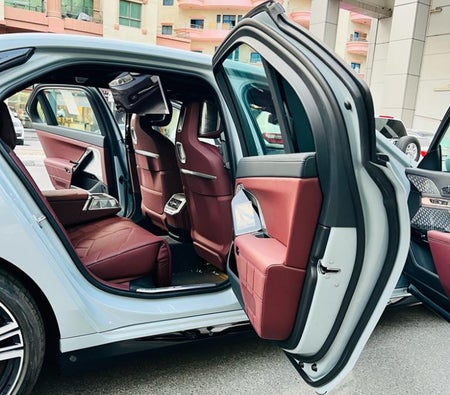 BMW 7 SERIES 2023