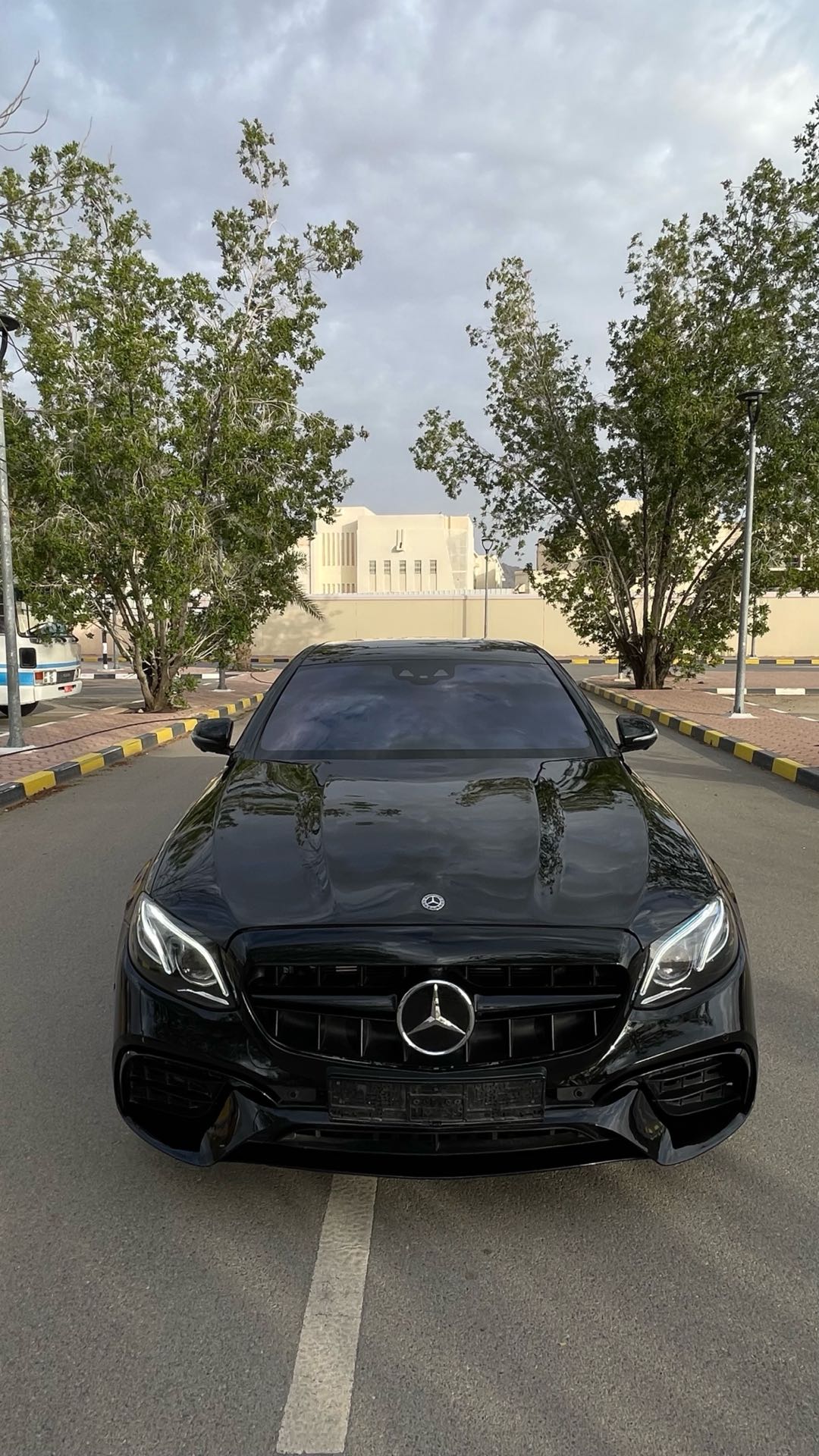 Car Image 2018 MERCEDES E Class E 43