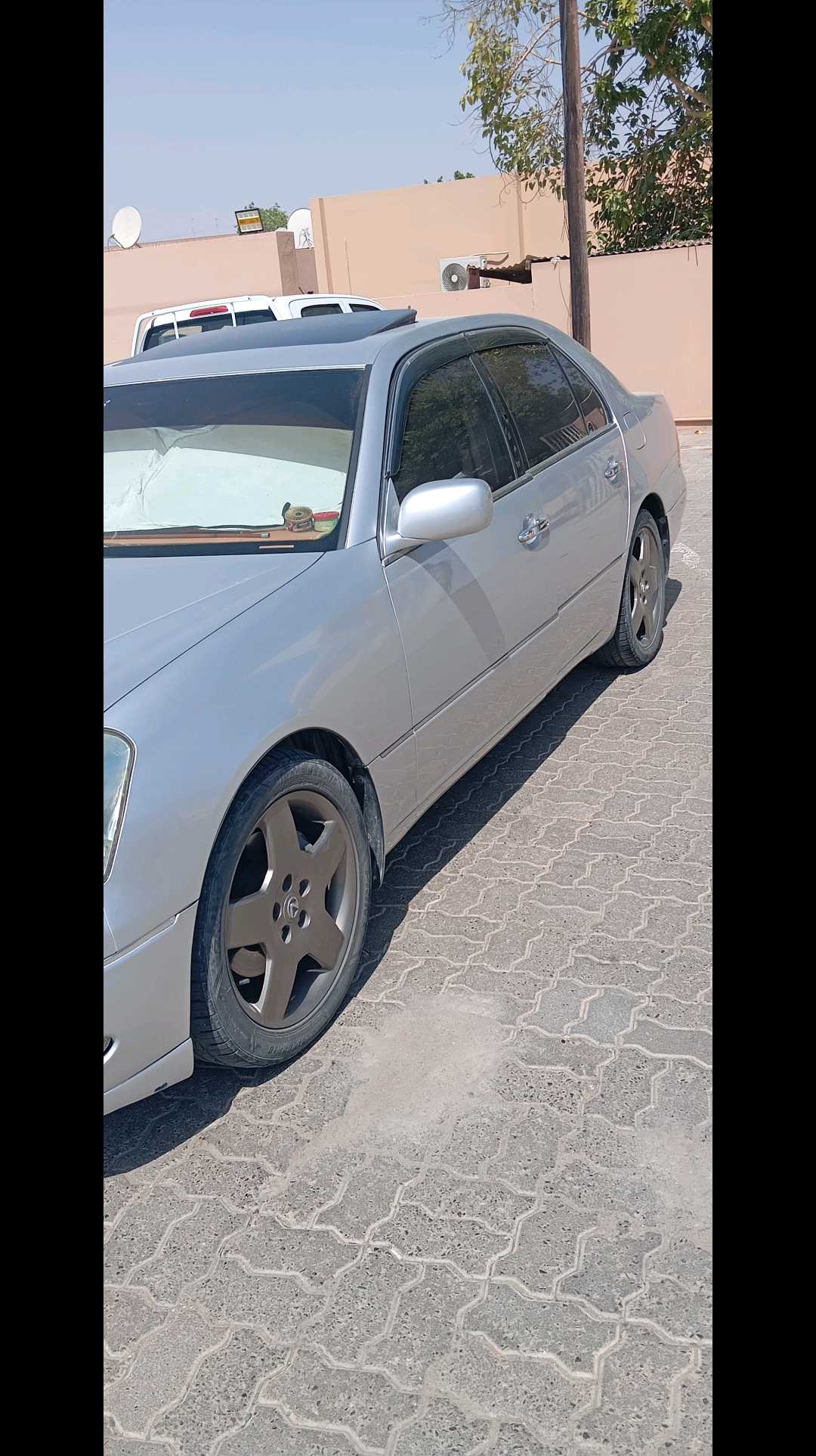 Car Image 2002 LEXUS LS 430