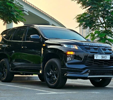 MITSUBISHI MONTERO 2025
