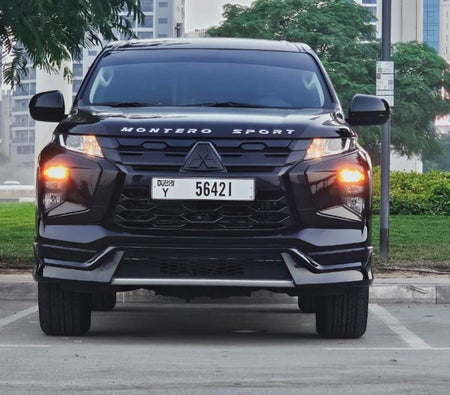 MITSUBISHI MONTERO 2025