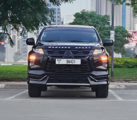 MITSUBISHI MONTERO 2025