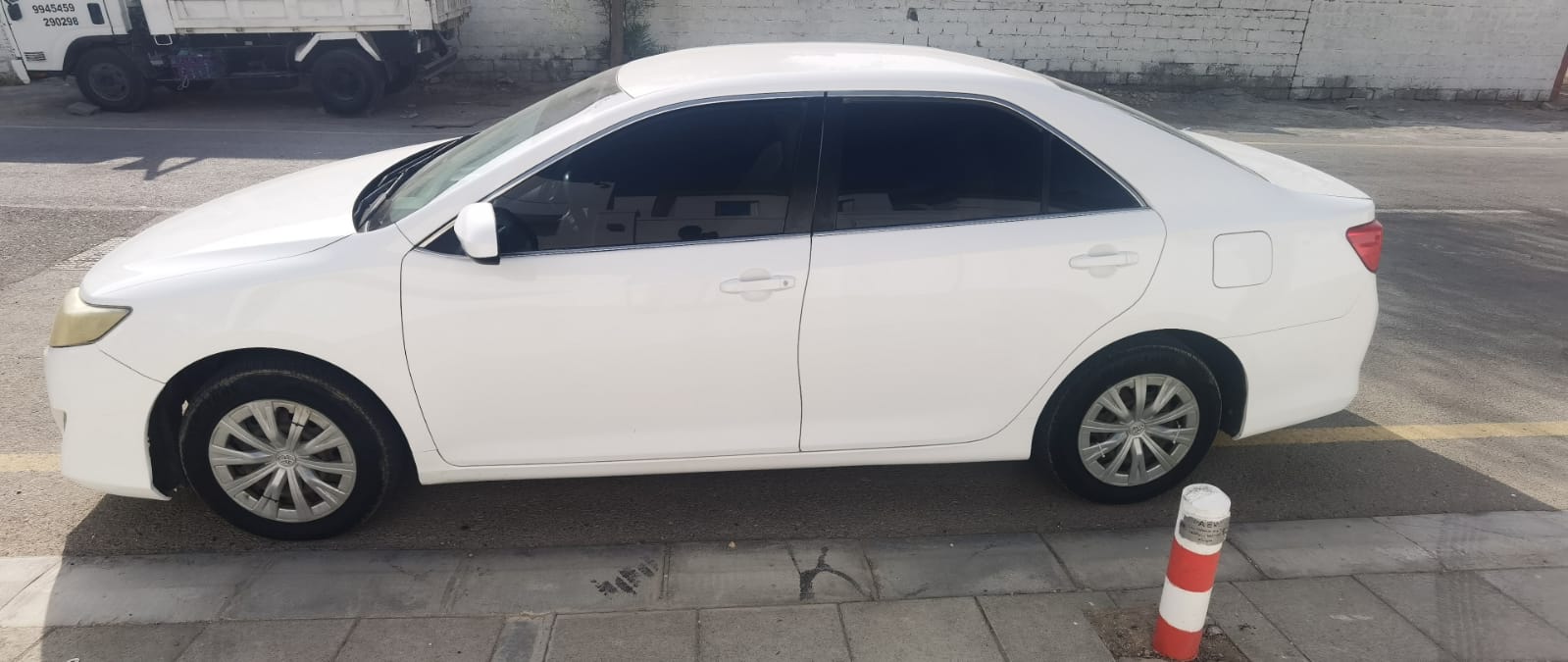 Car Image 2015 TOYOTA CAMRY GL