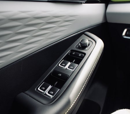 GEELY Coolray 2024