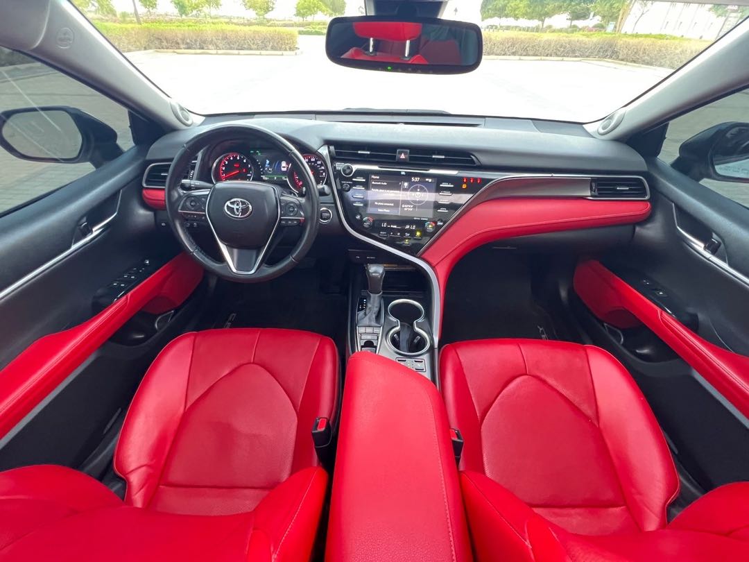 Car Image 2020 TOYOTA CAMRY XSE