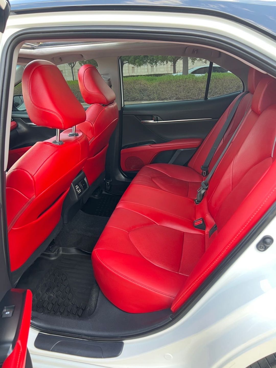 Car Image 2020 TOYOTA CAMRY XSE