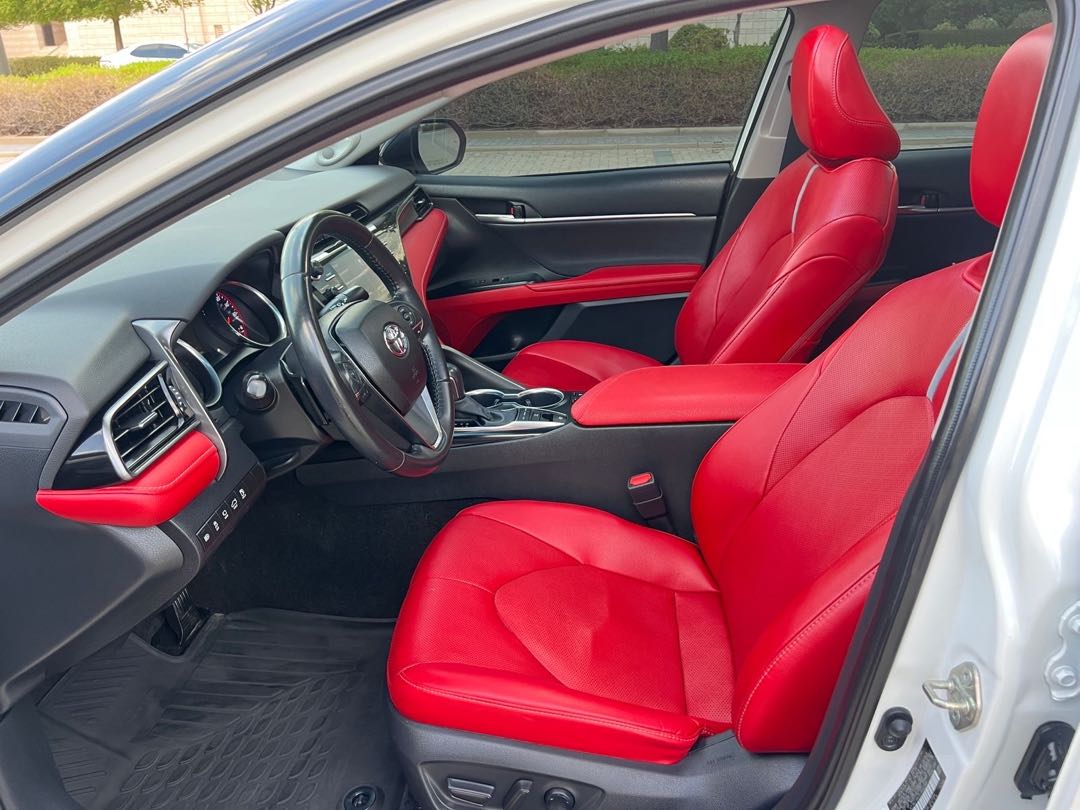 Car Image 2020 TOYOTA CAMRY XSE