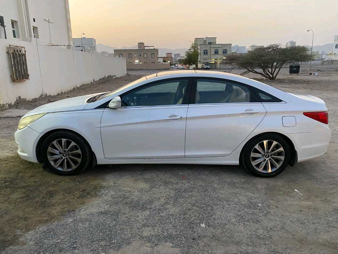 Car Image 2014 HYUNDAI SONATA LIMITED