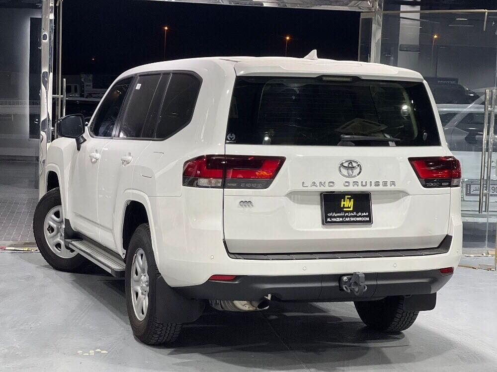 Car Image 2024 TOYOTA LAND CRUISER GX