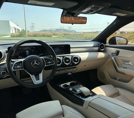 MERCEDES GLC CLASS 2021