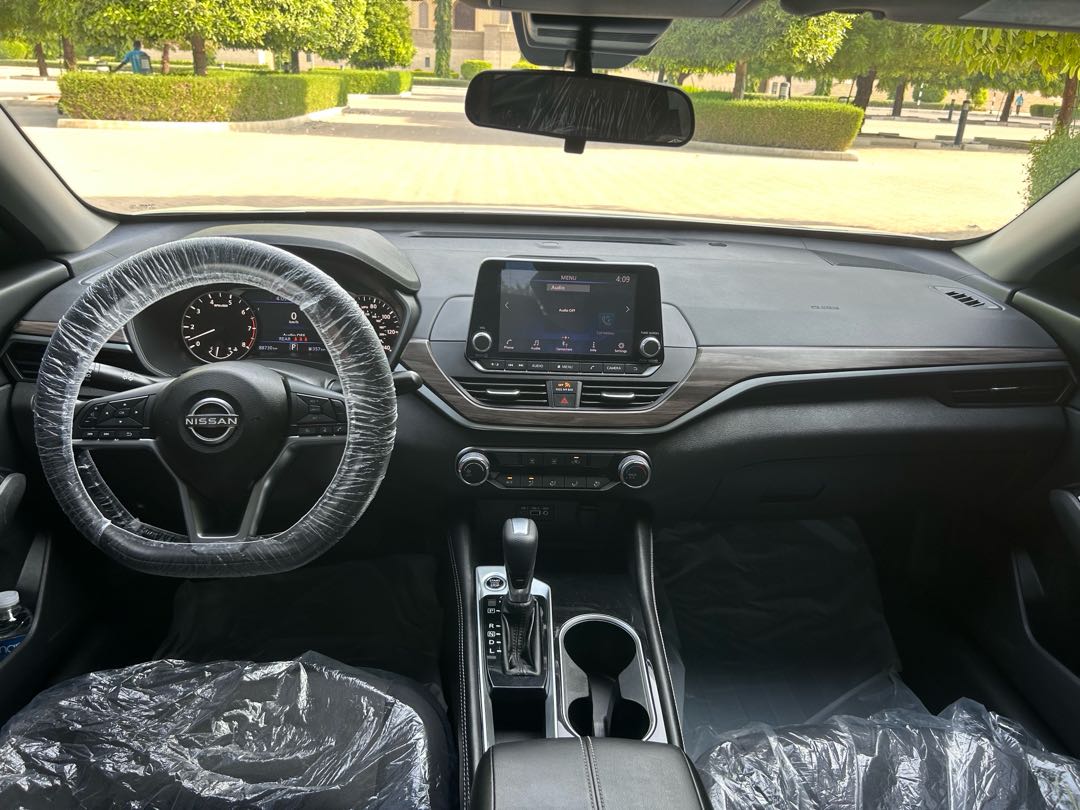 Car Image 2023 NISSAN ALTIMA SV