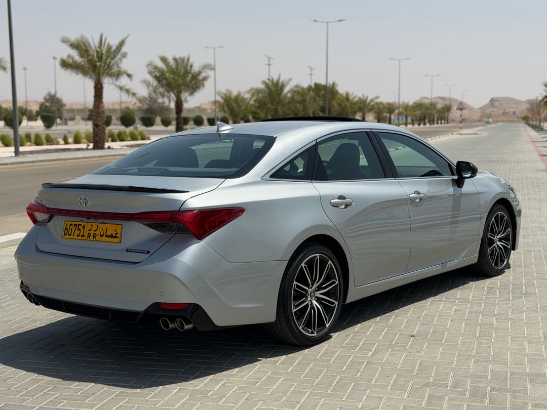 Car Image 2019 TOYOTA AVALON TOURING