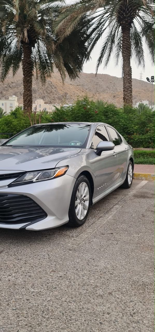 Car Image 2020 TOYOTA CAMRY LE