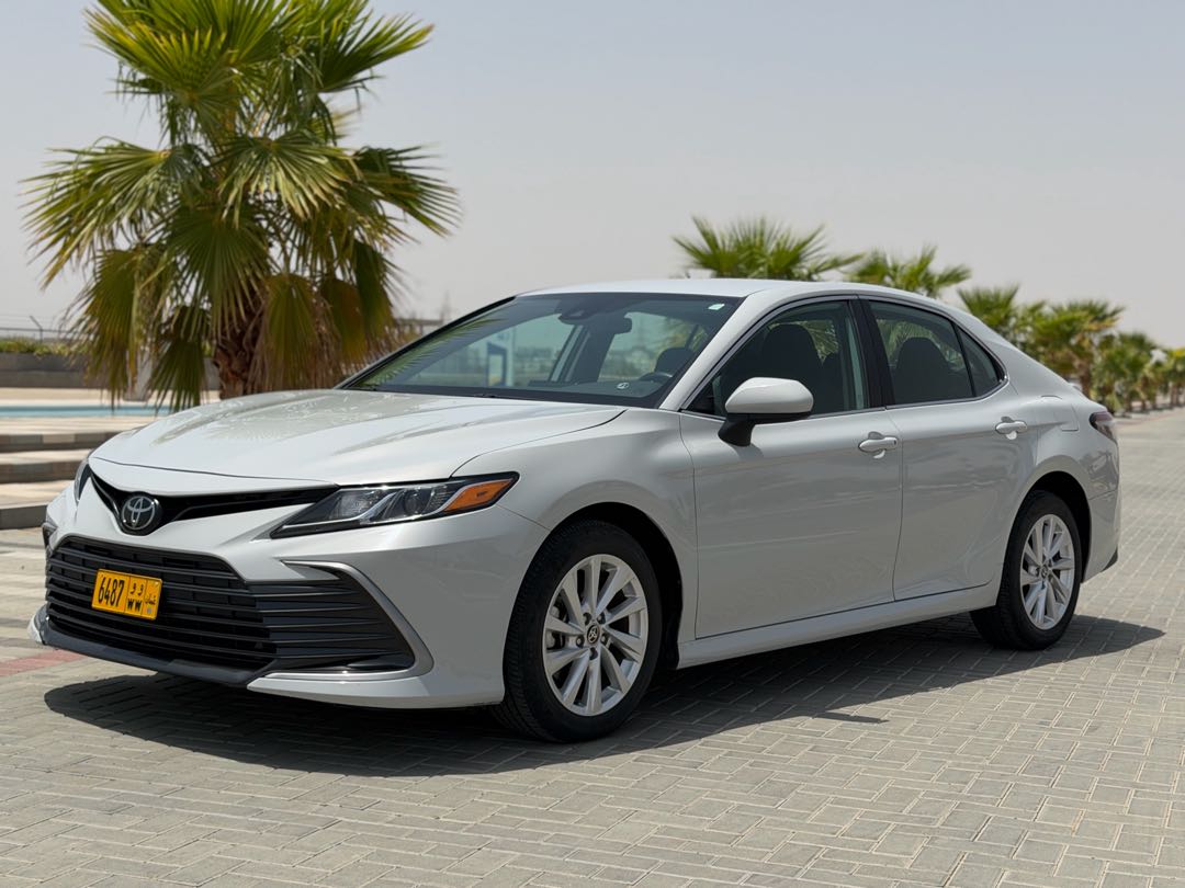 Car Image 2023 TOYOTA CAMRY LE