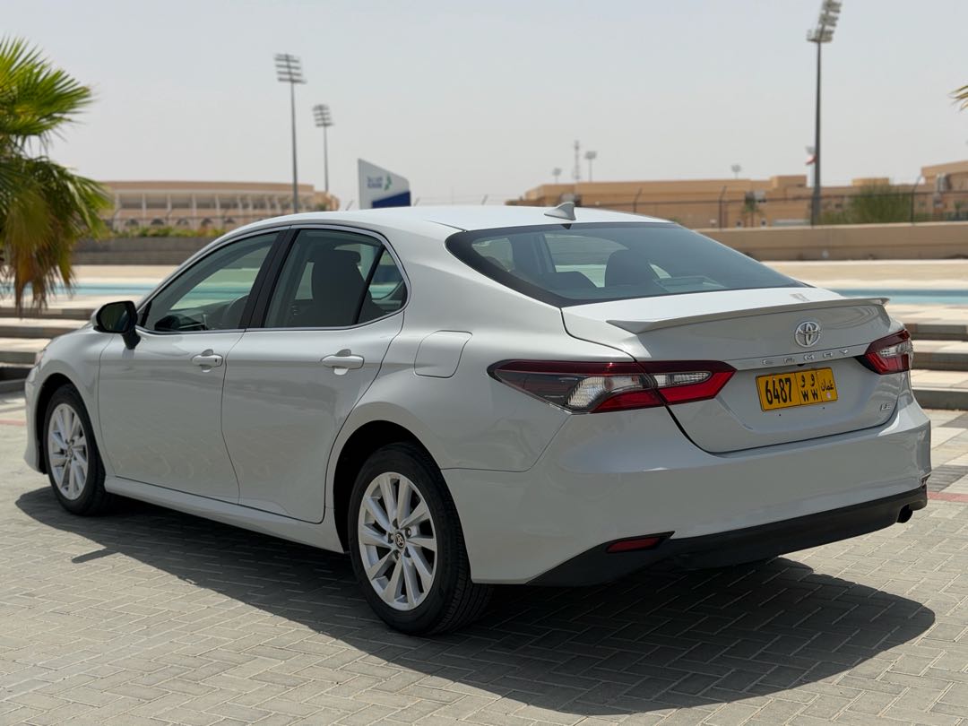 Car Image 2023 TOYOTA CAMRY LE