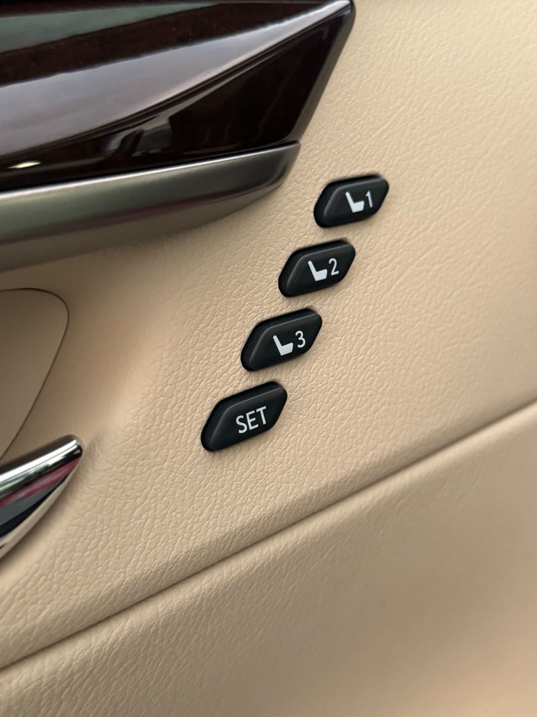 Car Image 2017 LEXUS ES 350