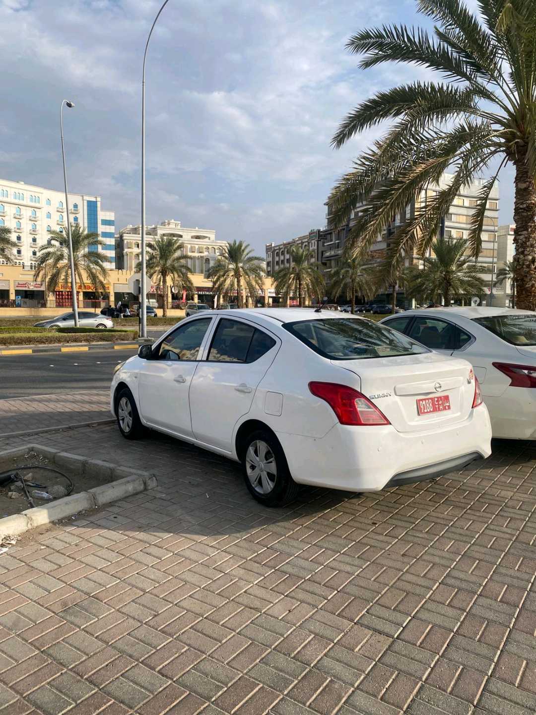 NISSAN SUNNY 2018