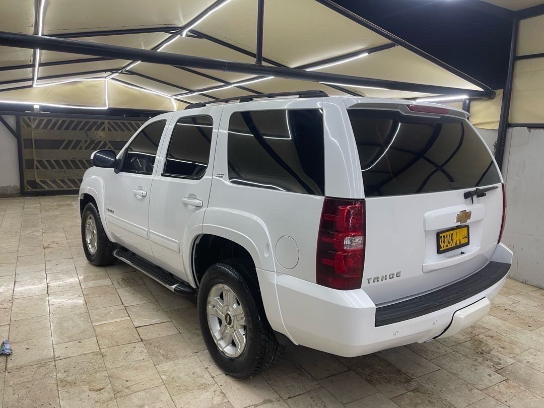 Car Image 2012 CHEVROLET TAHOE 