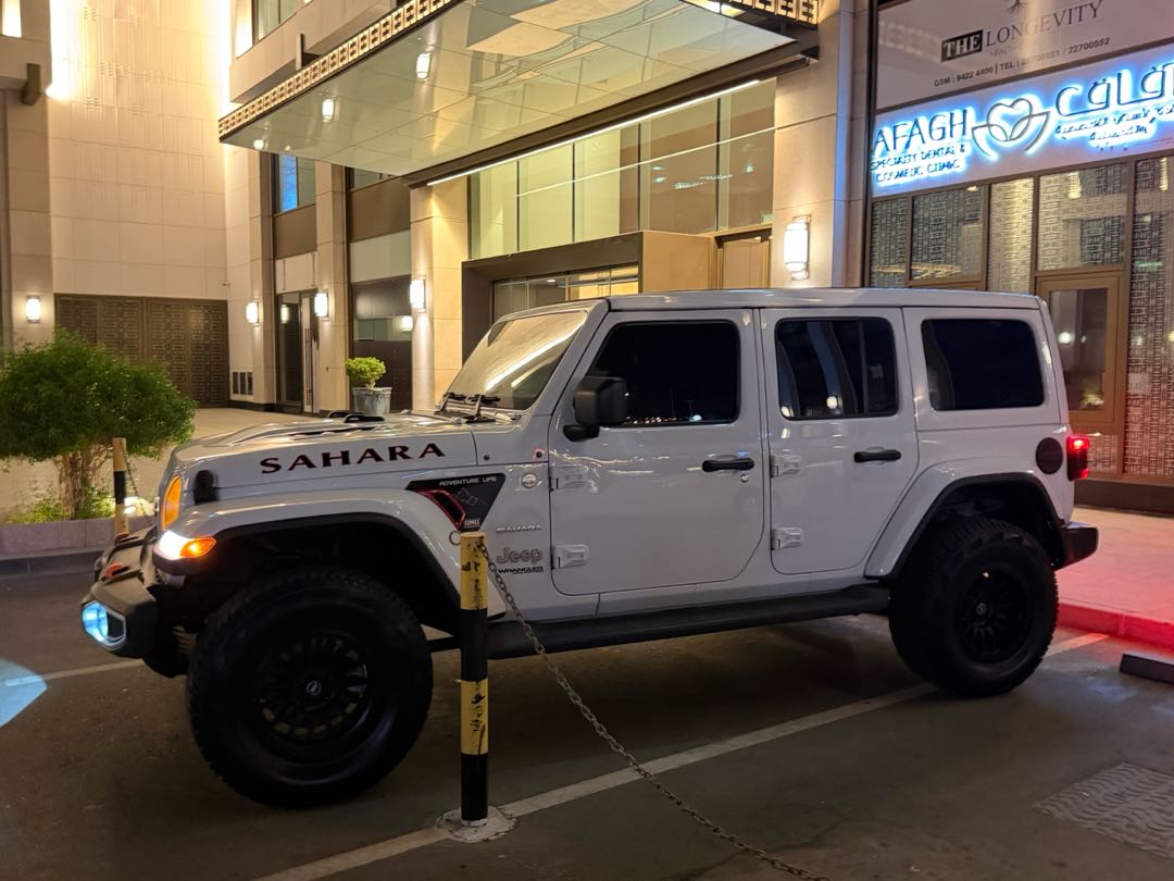 Car Image 2021 JEEP WRANGLER SAHARA