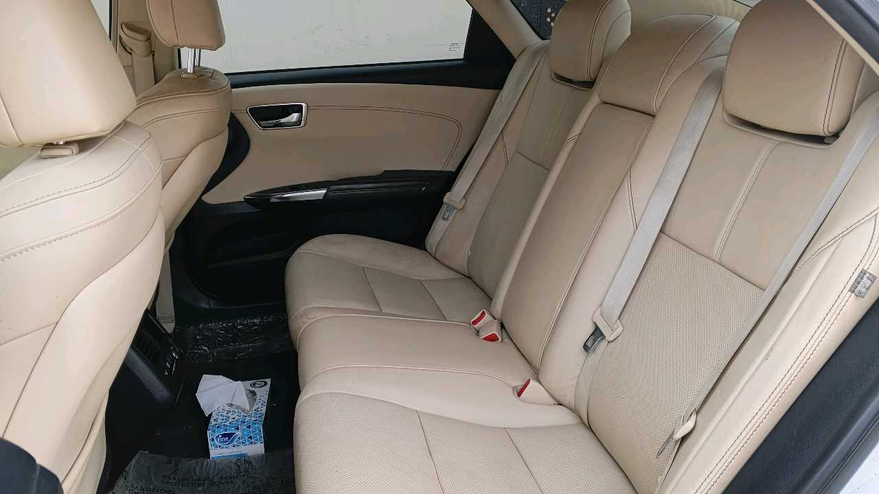 Car Image 2016 TOYOTA AVALON LIMITED