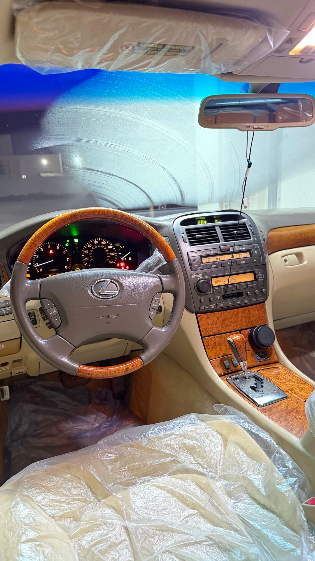 Car Image 2004 LEXUS LS 430