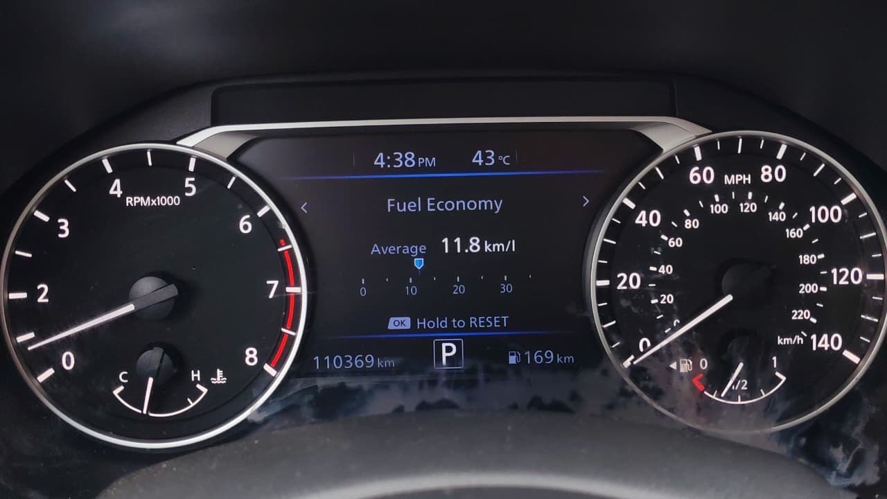 Car Image 2019 NISSAN ALTIMA SR