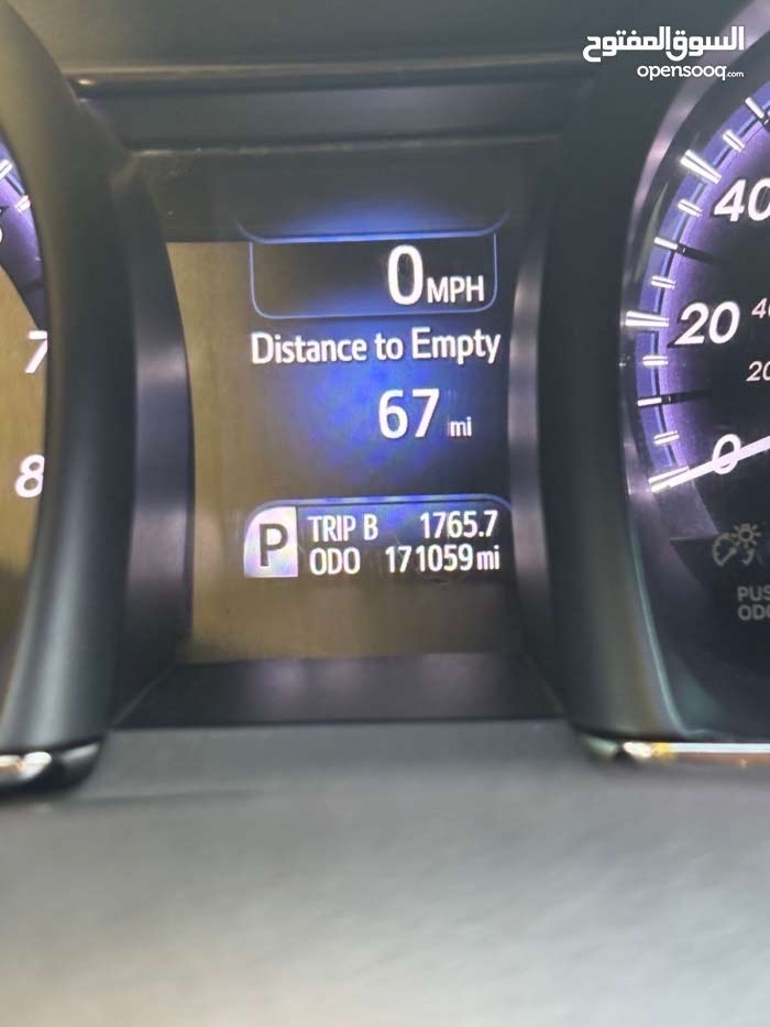 Car Image 2017 TOYOTA AVALON XLE