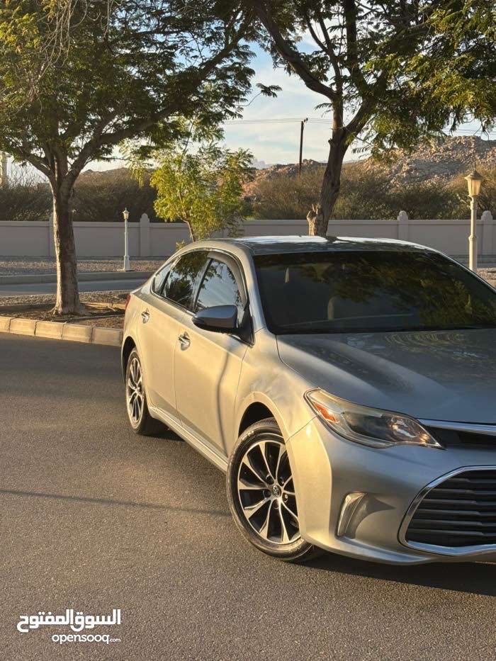 Car Image 2017 TOYOTA AVALON XLE