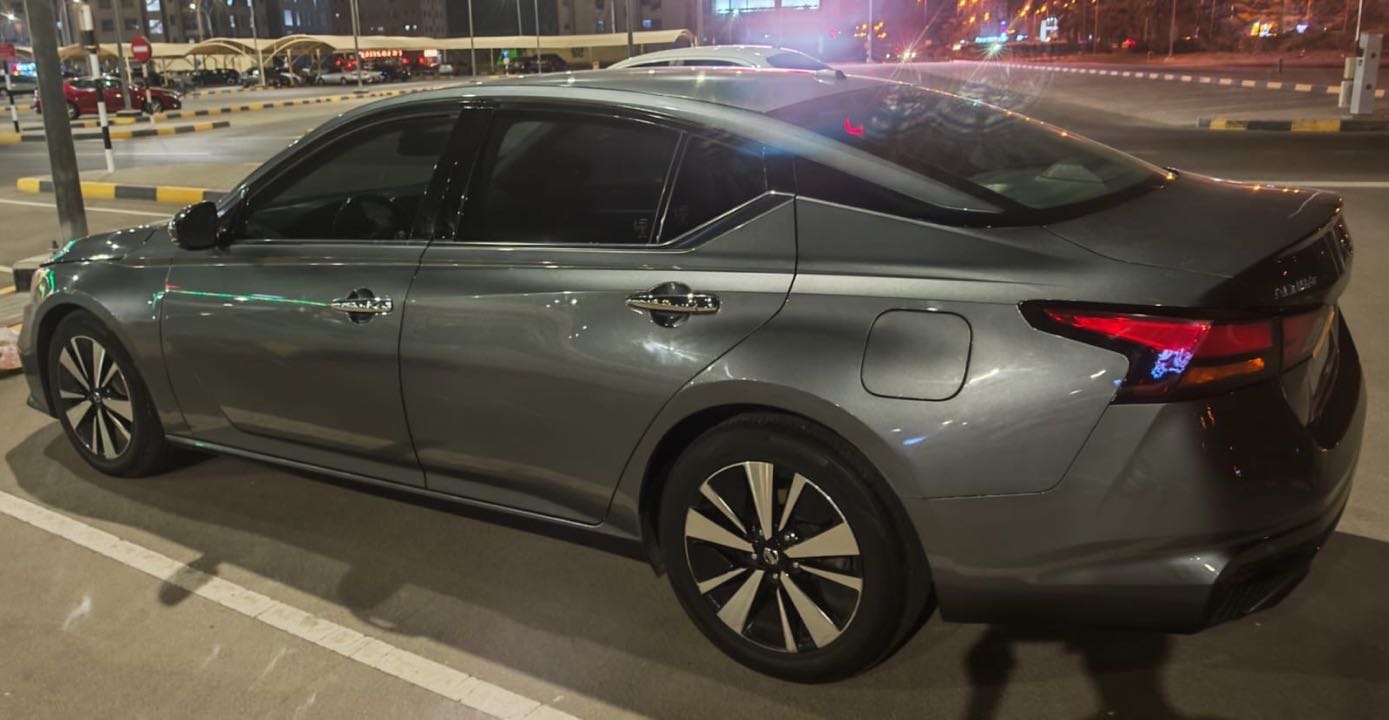 Car Image 2019 NISSAN ALTIMA SL