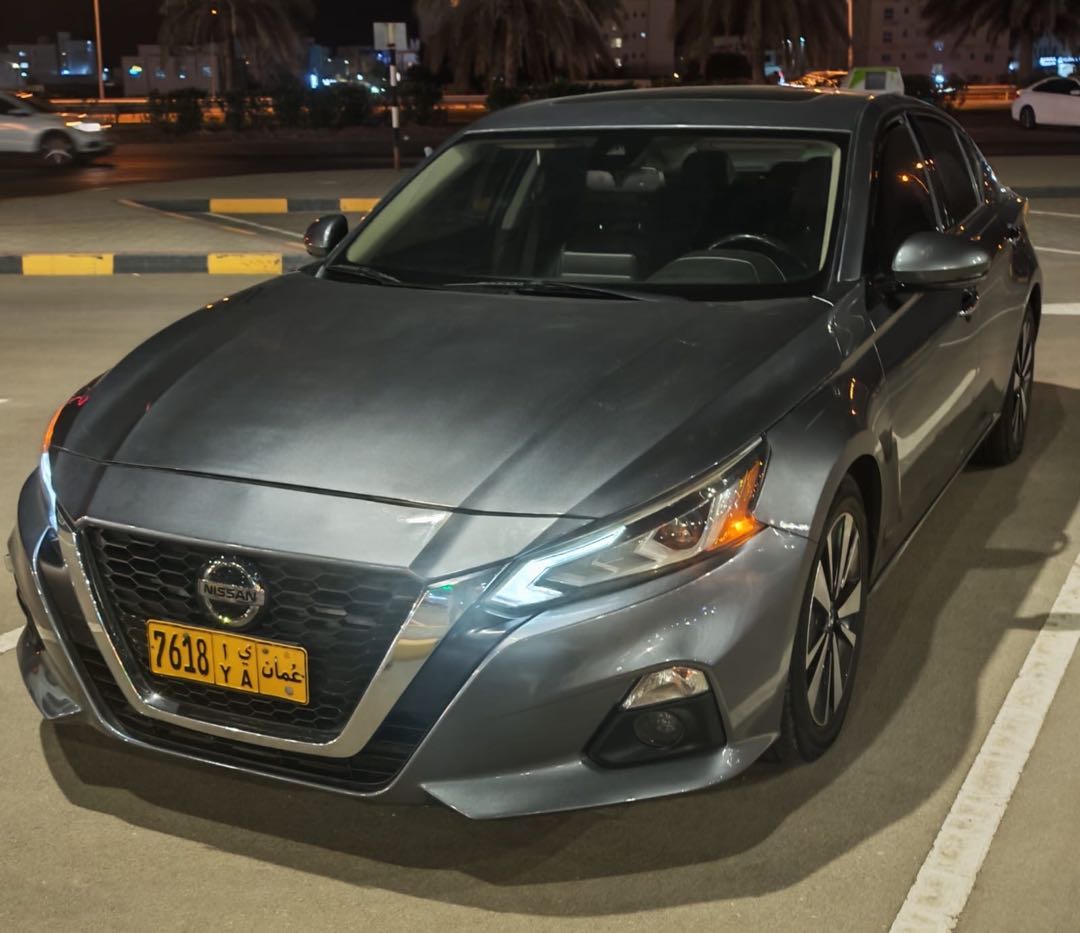 Car Image 2019 NISSAN ALTIMA SL