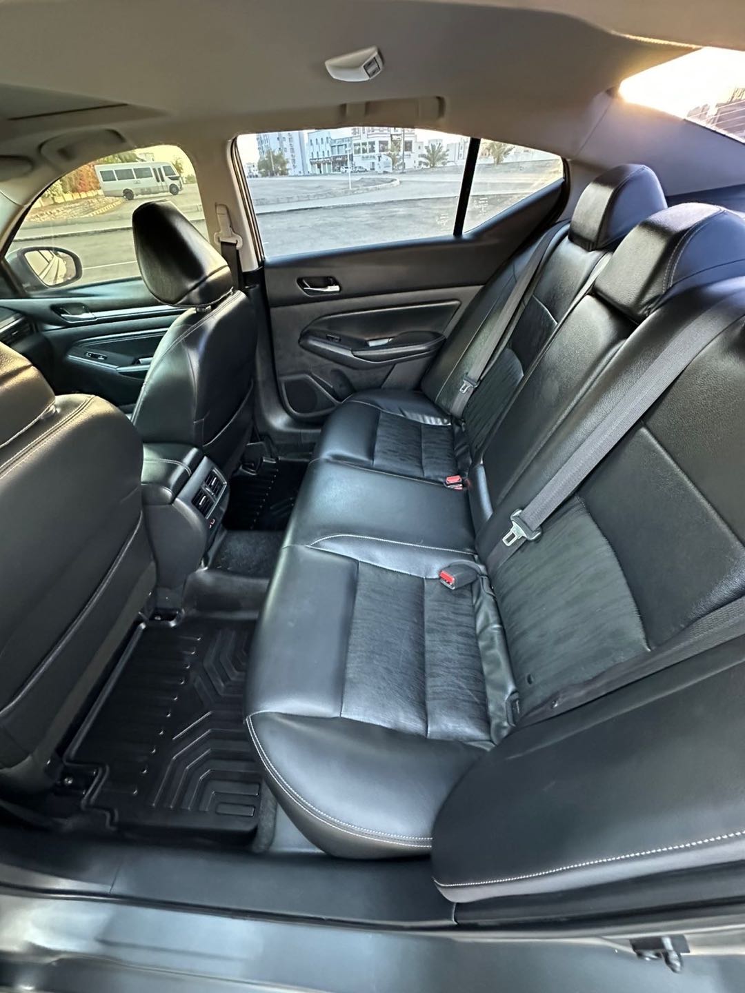 Car Image 2019 NISSAN ALTIMA SL