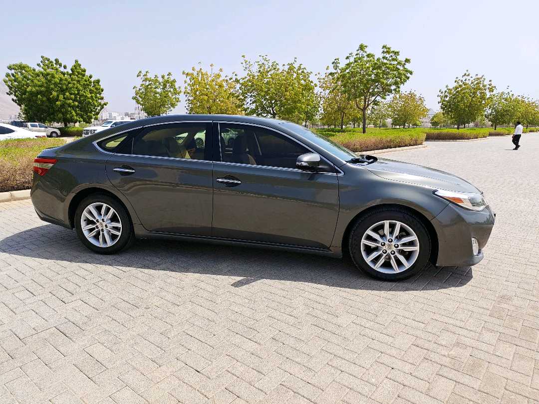 Car Image 2014 TOYOTA AVALON XLE