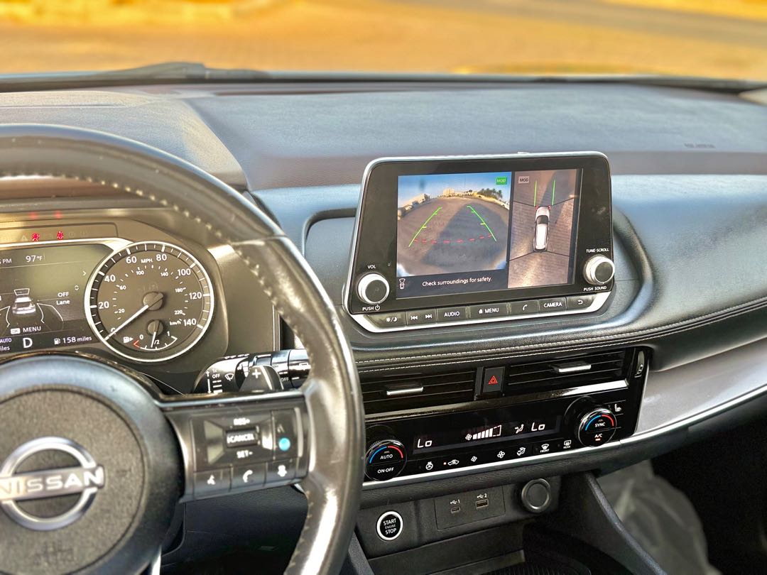 Car Image 2021 NISSAN ROGUE SV