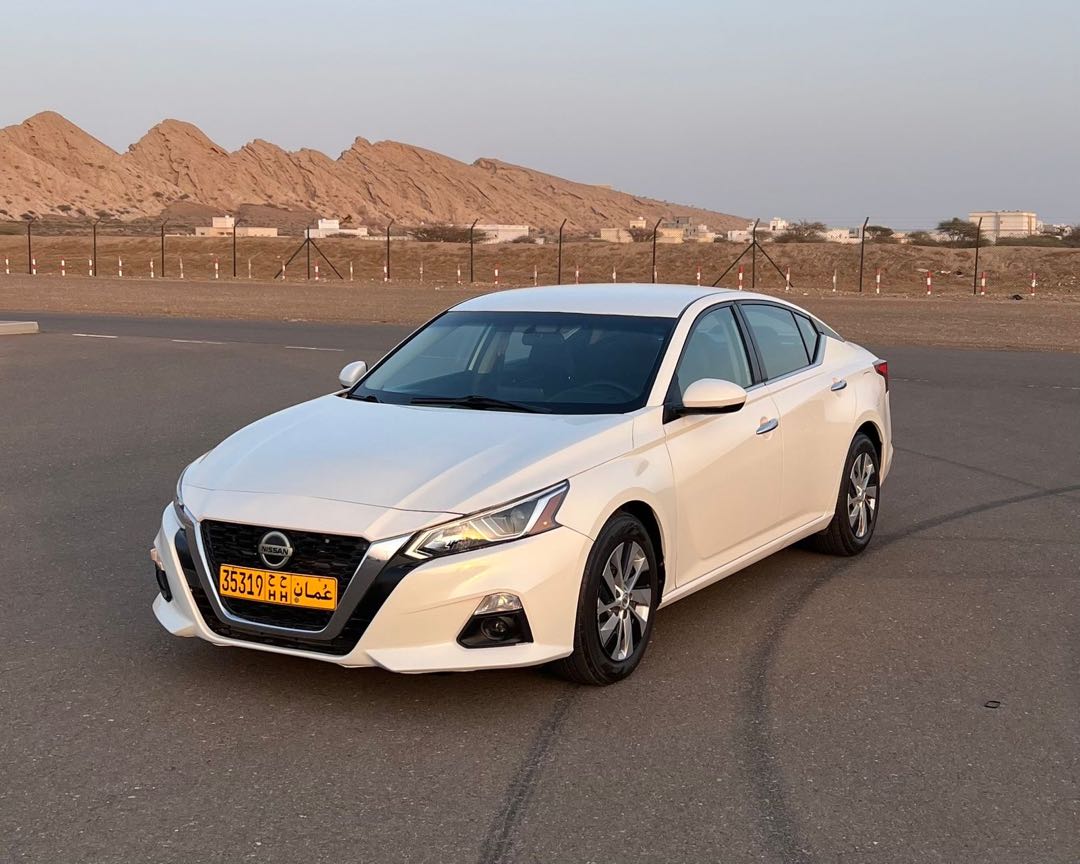 Car Image 2020 NISSAN ALTIMA S