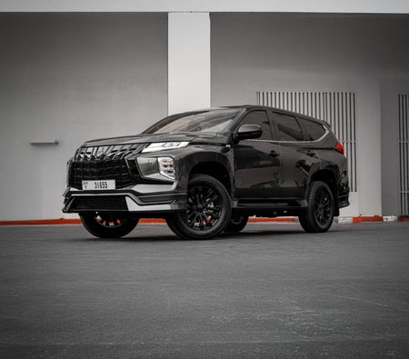 MITSUBISHI MONTERO 2022