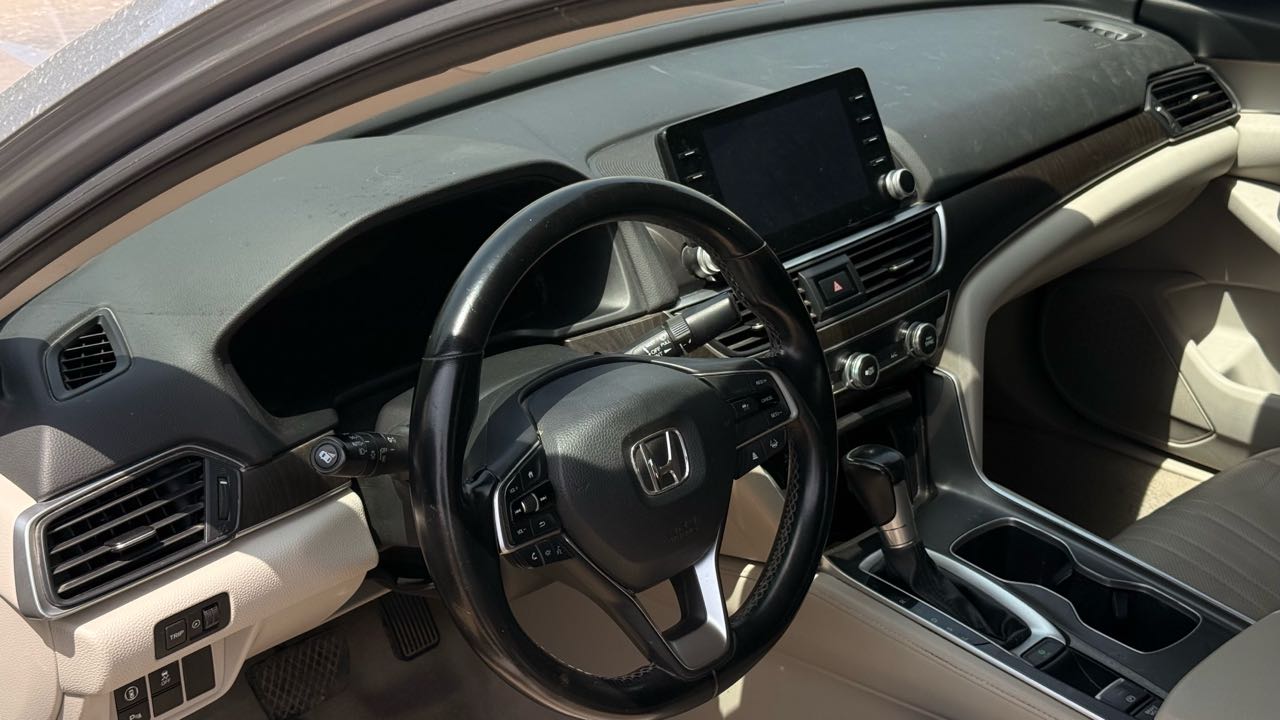 Car Image 2021 HONDA ACCORD EXL