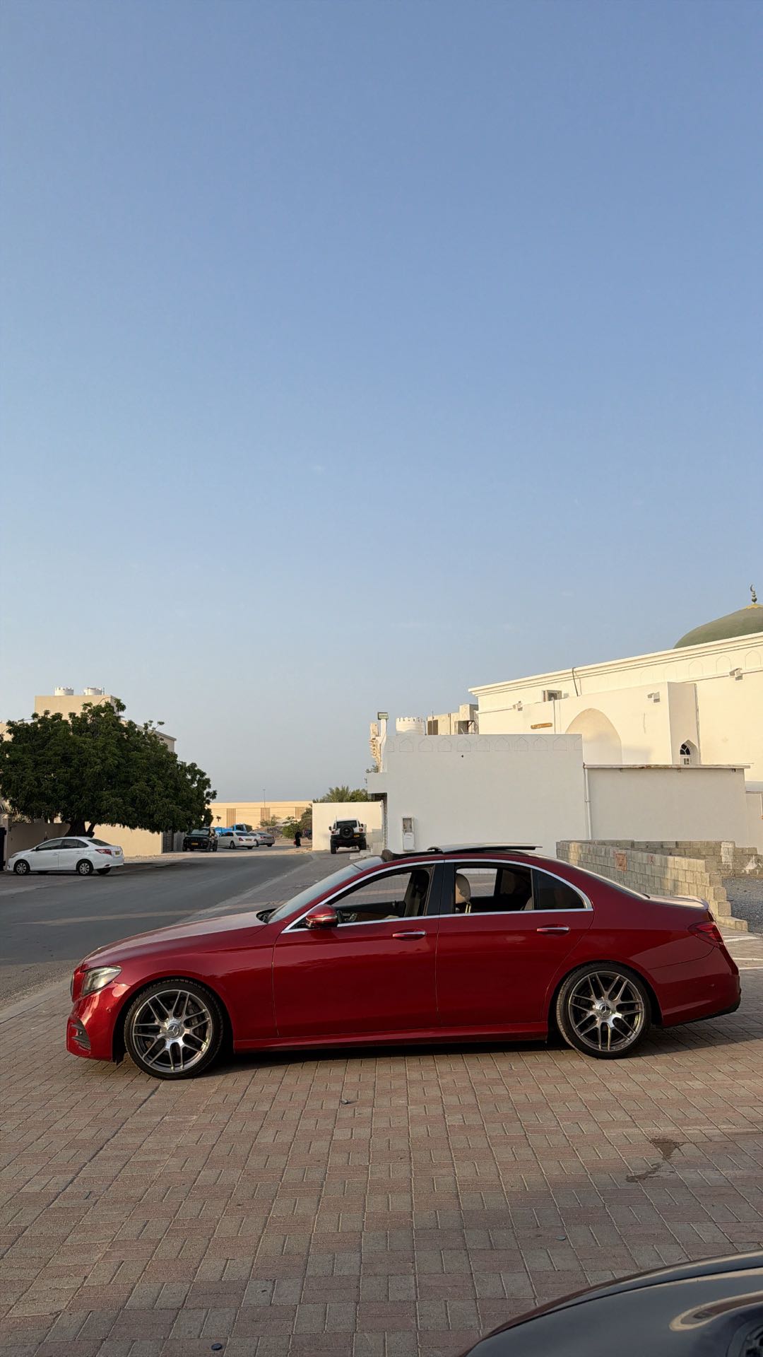 Car Image 2017 MERCEDES E Class 300