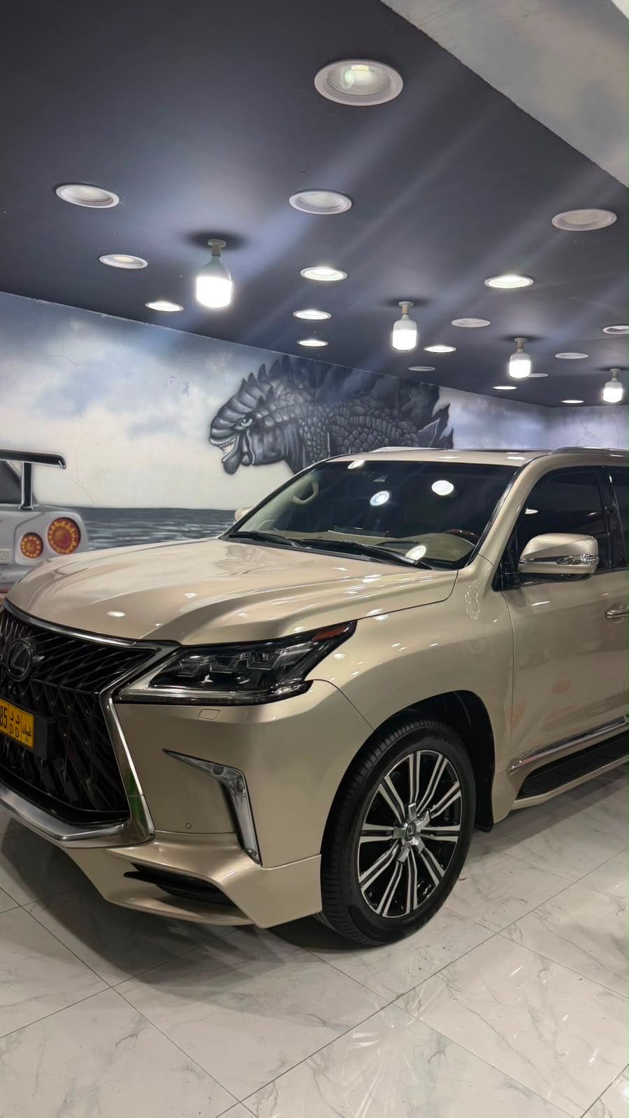 Car Image 2018 LEXUS LX 570