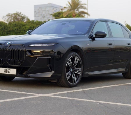 بي أم دبليو 7 SERIES 2025