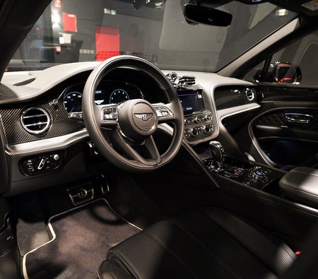 BENTLEY BENTAYGA 2022