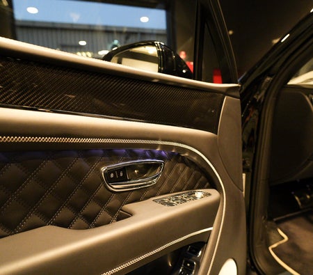 BENTLEY BENTAYGA 2022