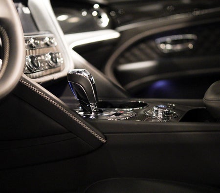 BENTLEY BENTAYGA 2022