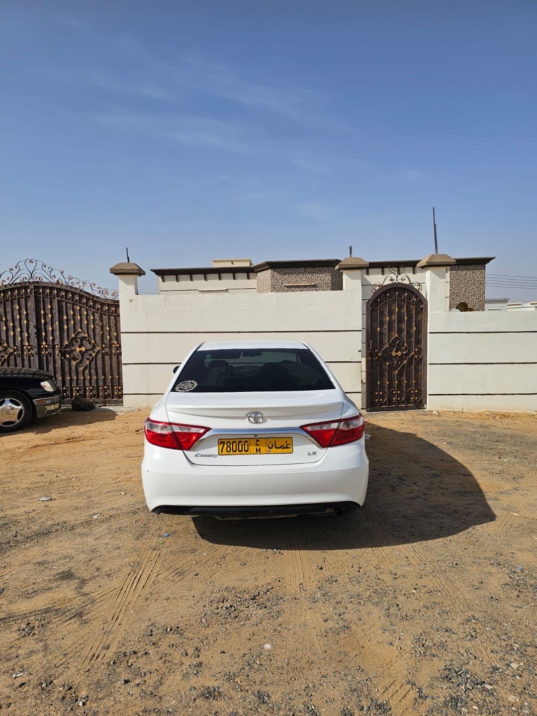 Car Image 2016 TOYOTA CAMRY SE