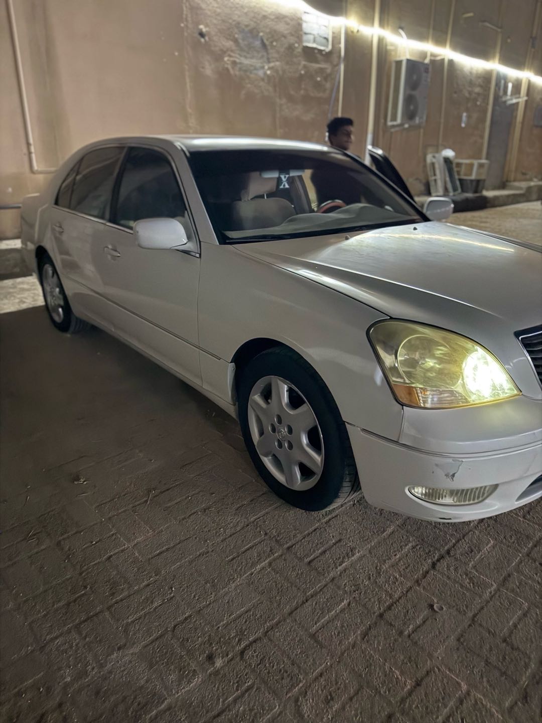 Car Image 2002 LEXUS LS 430